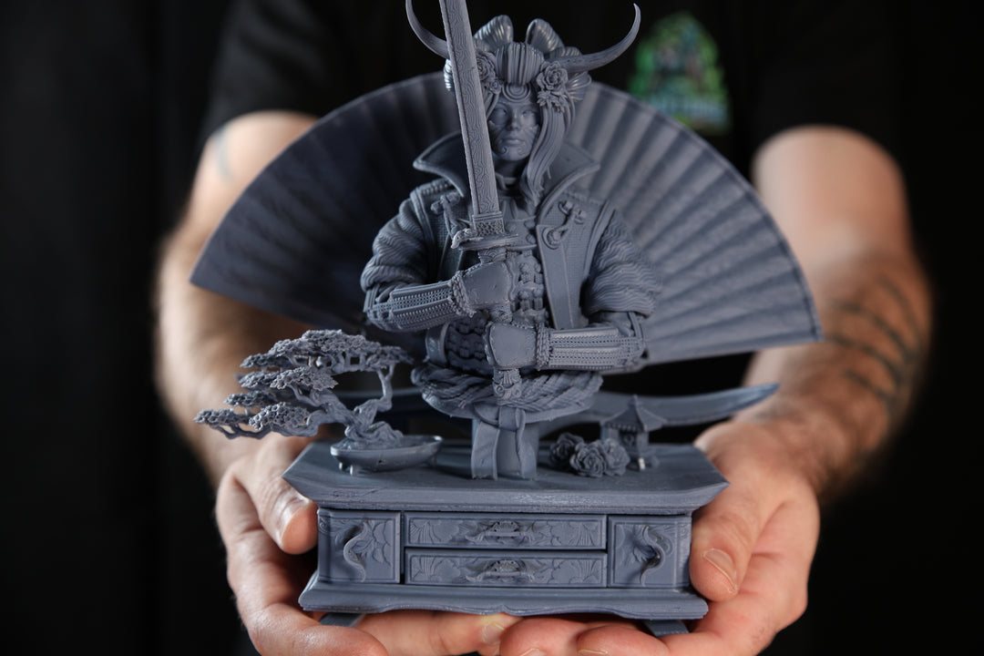 Himiko - Premium Bust and Jewelry Box
