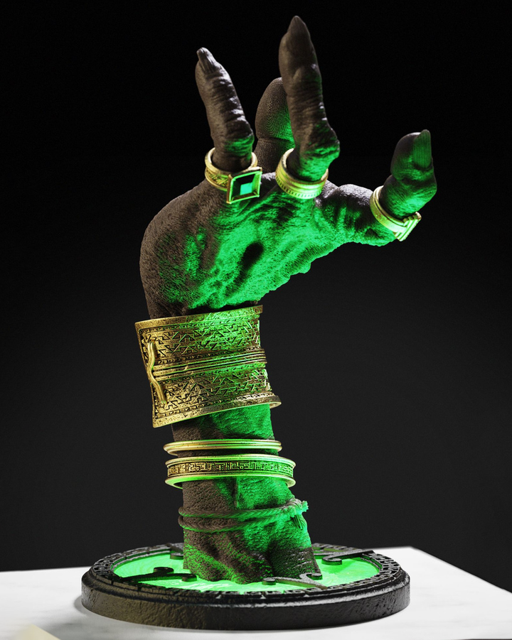 Omari - Clutch of the Seer - Headphone Stand